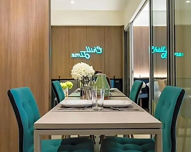 Azure Urban By Radlett Apartment *