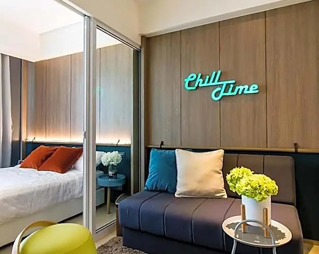 Azure Urban By Radlett Apartment