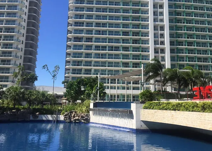 Apartment Azure Urban By Radlett Manila