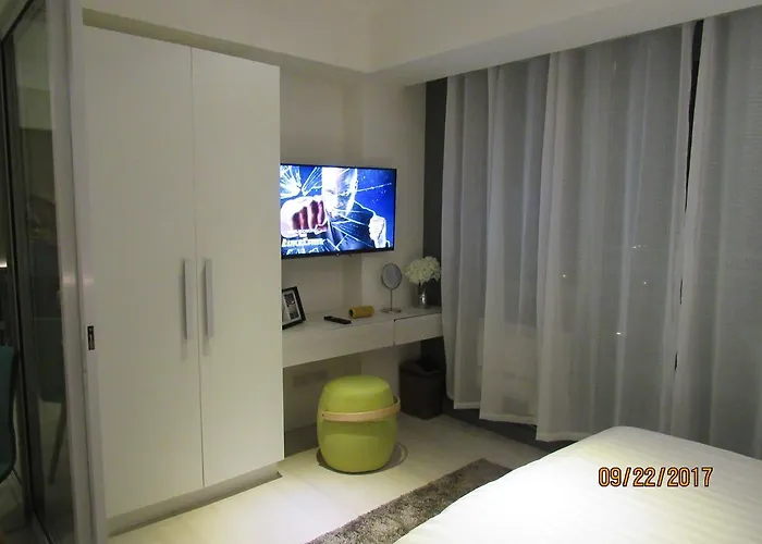 Apartment Azure Urban By Radlett Manila